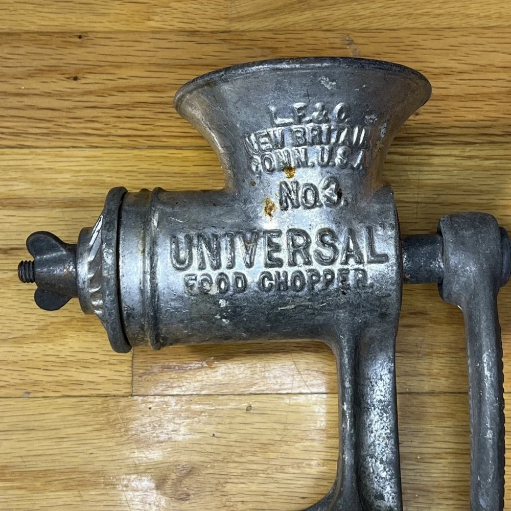 Vintage Universal Food & Meat Chopper Grindr No. 3 Made in USA‎